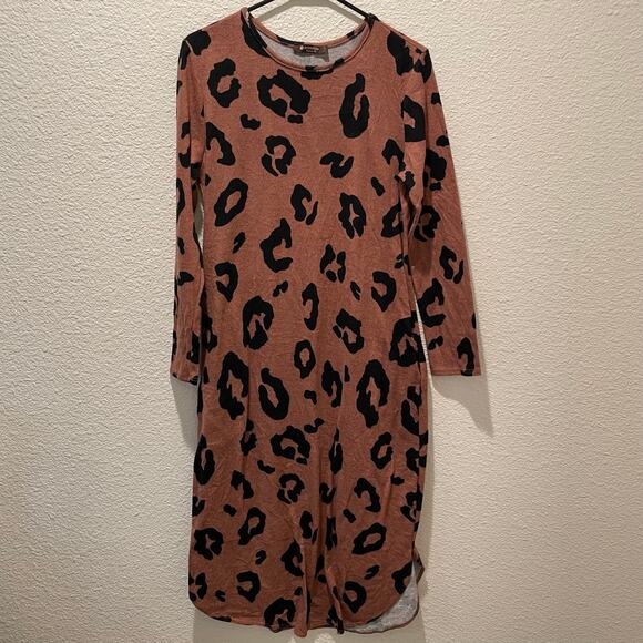 Bombom Dresses & Skirts - BomBom Leopard Print Knit Midi Dress, Size Small, Excellent Used Condition